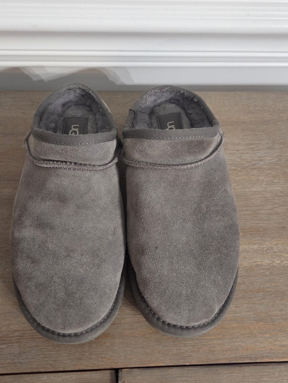 UGG Classic Slipper Grey Suede Shearling Fur Moccasin Mule Clogs Wmns 7 Unisex